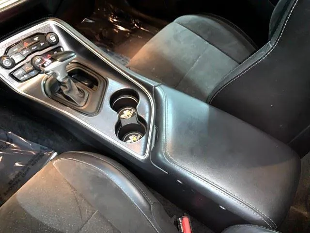 Dodge Challenger photo 36
