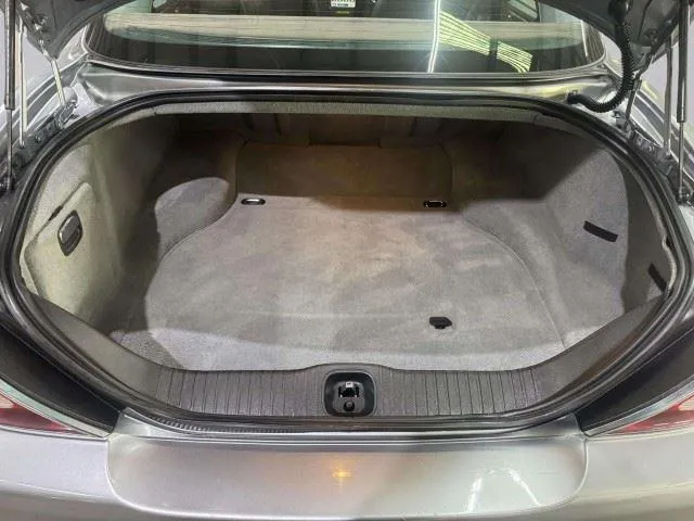 Jaguar XJ photo 31