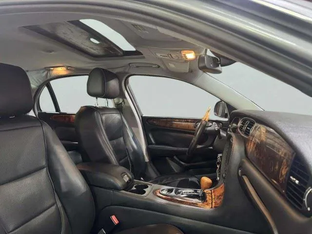 Jaguar XJ photo 43