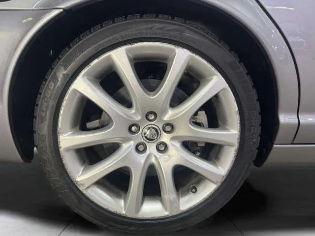 Jaguar XJ photo 45