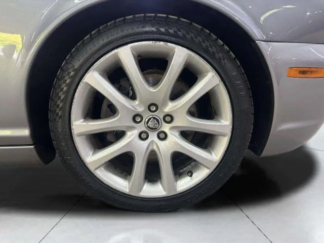 Jaguar XJ photo 46