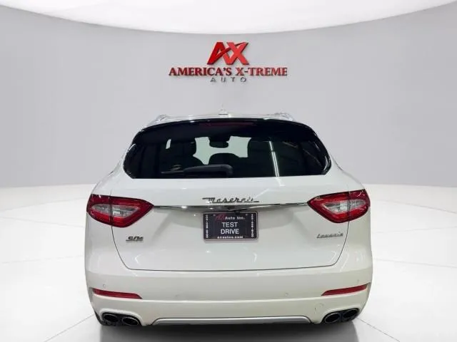 Maserati Levante photo 6
