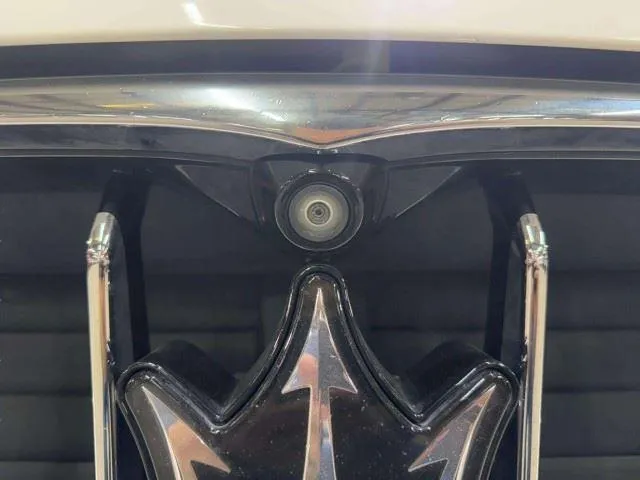 Maserati Levante photo 12