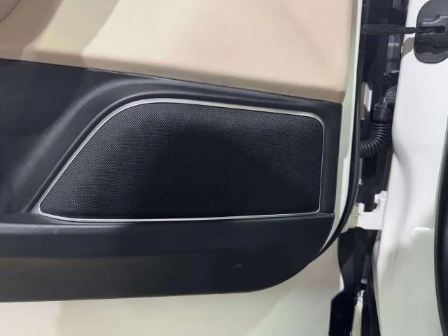 Maserati Levante photo 17