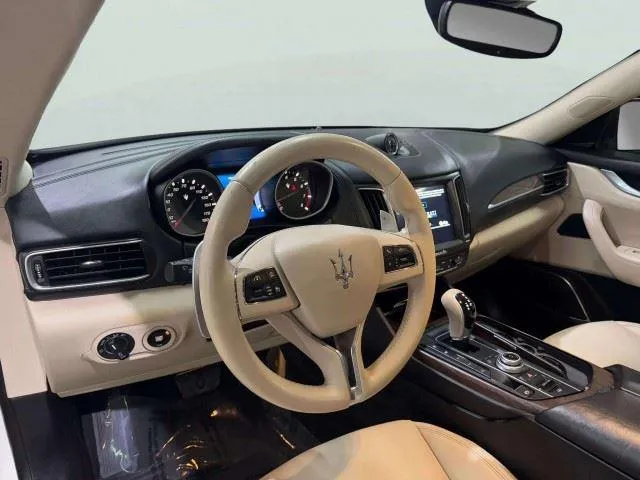 Maserati Levante photo 18