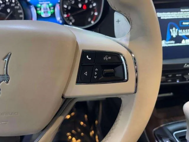 Maserati Levante photo 21