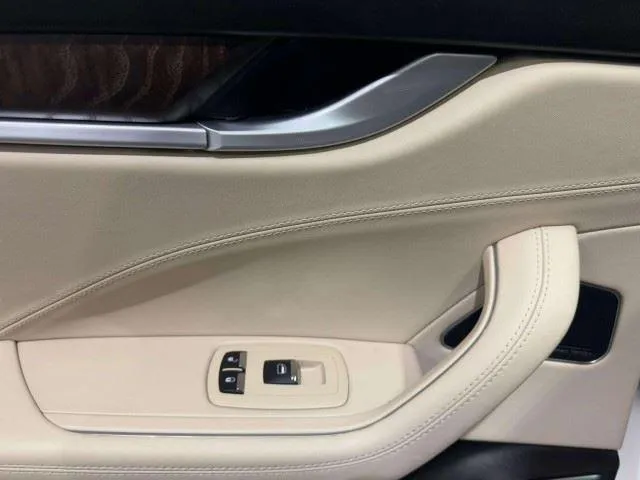 Maserati Levante photo 32