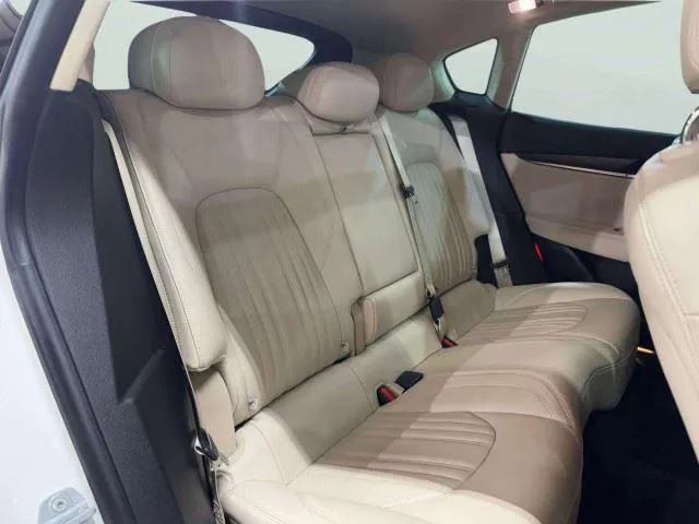 Maserati Levante photo 38