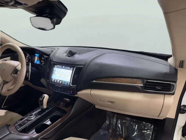 Maserati Levante photo 41