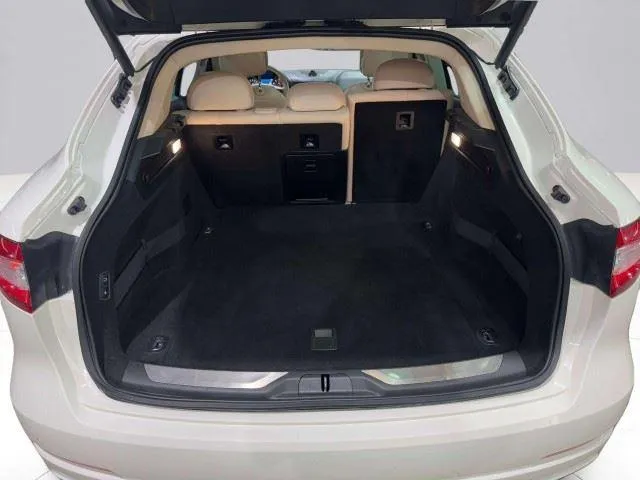 Maserati Levante photo 56