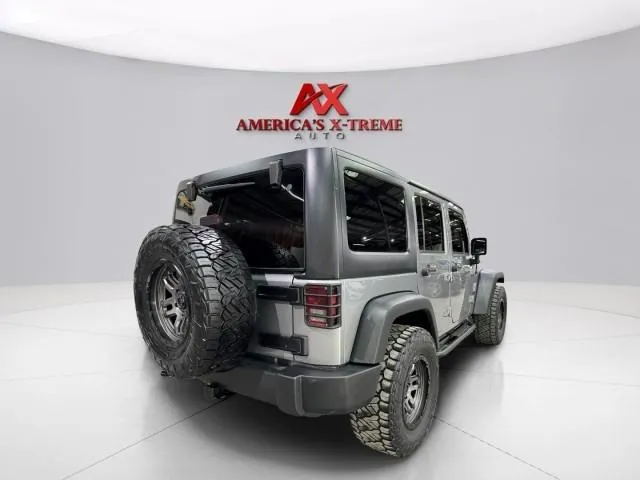Jeep Wrangler photo 6