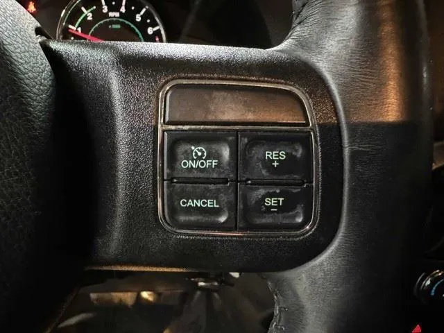 Jeep Wrangler photo 22