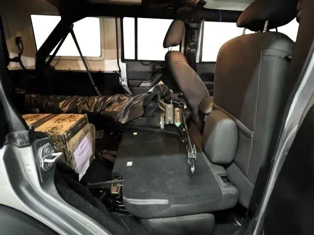 Jeep Wrangler photo 39