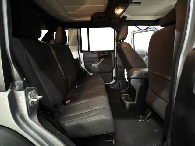 Jeep Wrangler photo 51