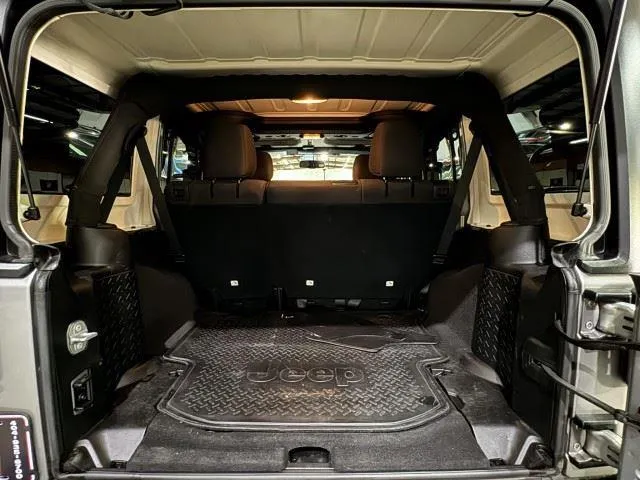 Jeep Wrangler photo 53