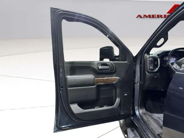 Chevrolet Silverado photo 15