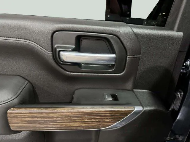 Chevrolet Silverado photo 27