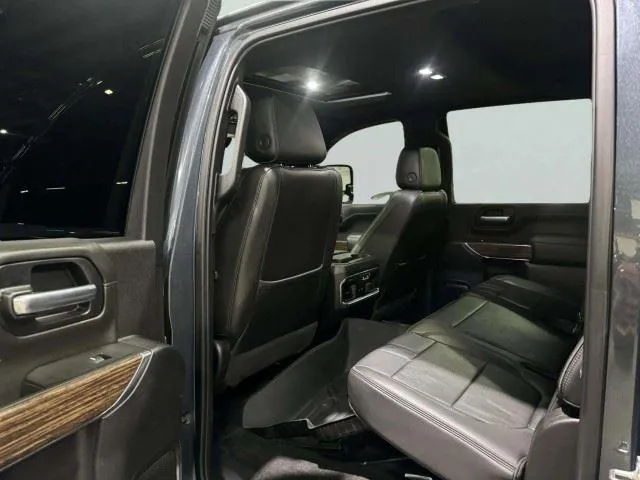 Chevrolet Silverado photo 28