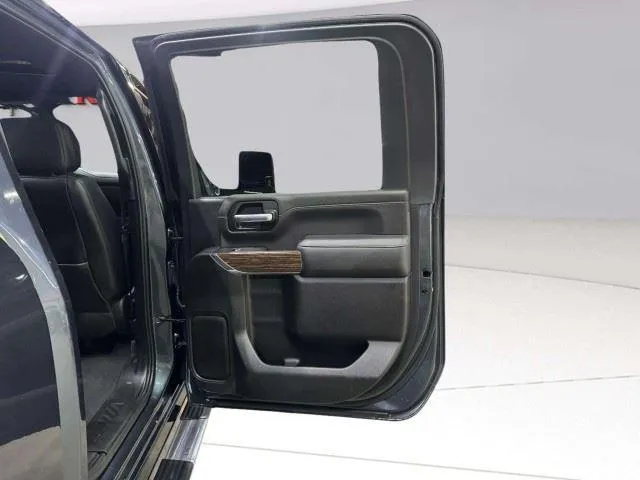 Chevrolet Silverado photo 33