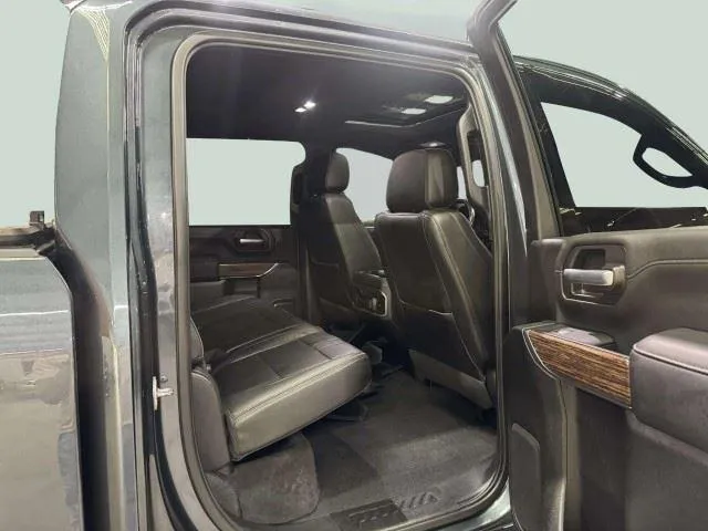 Chevrolet Silverado photo 35