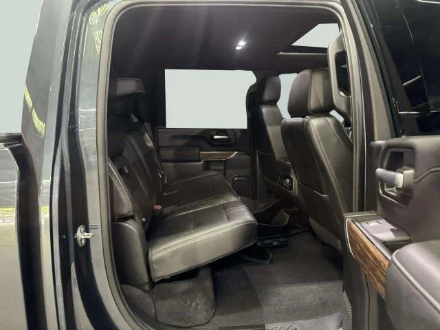 Chevrolet Silverado photo 36