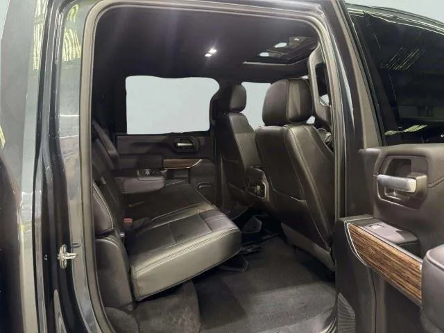 Chevrolet Silverado photo 38