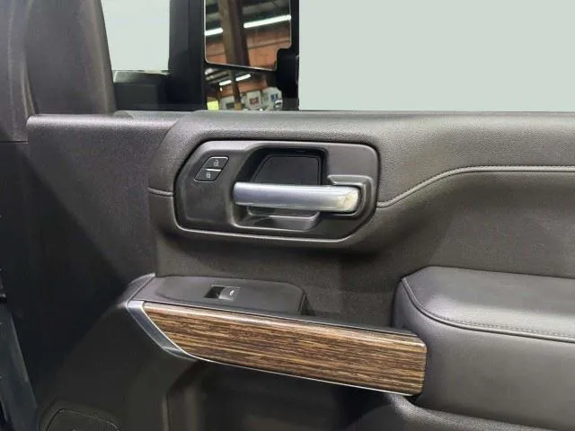 Chevrolet Silverado photo 40