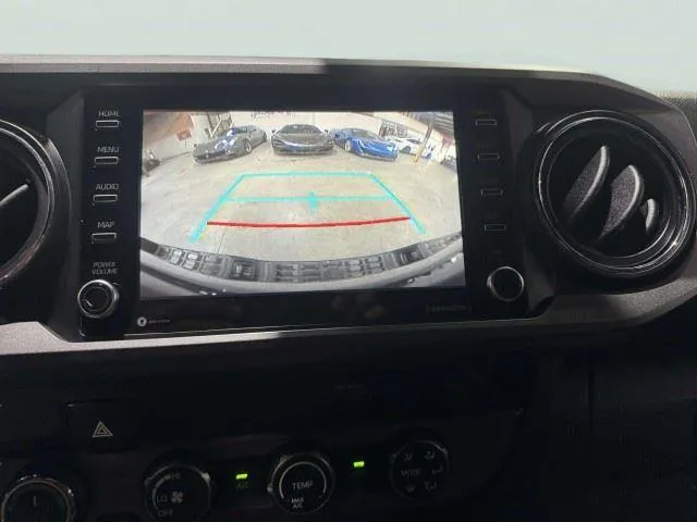 Toyota Tacoma photo 22