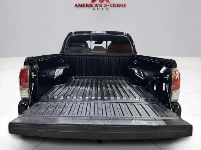 Toyota Tacoma photo 28