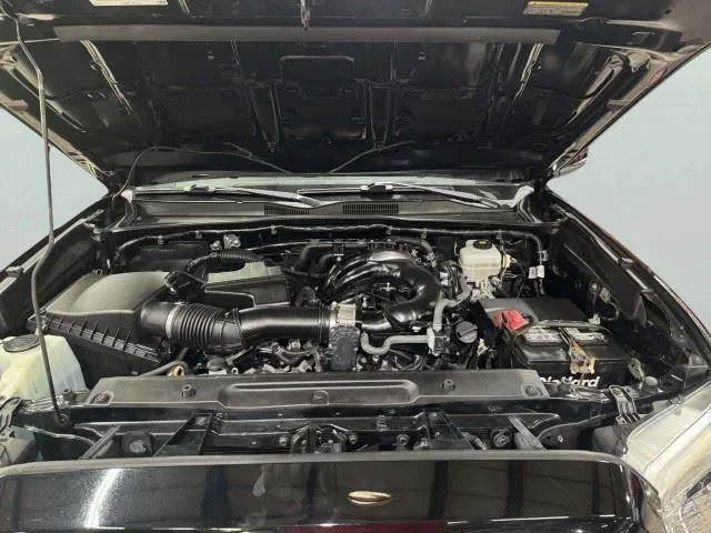 Toyota Tacoma photo 40