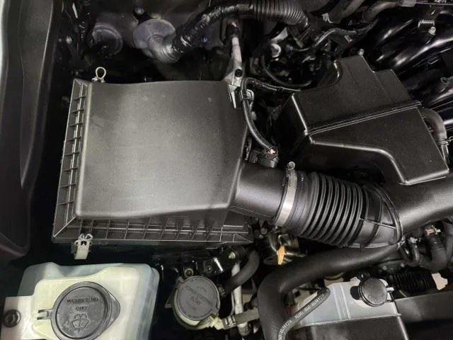 Toyota Tacoma photo 42