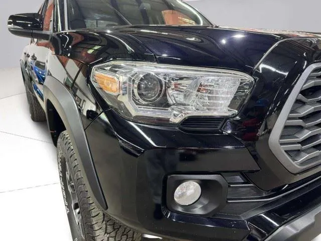 Toyota Tacoma photo 11