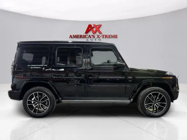 Mercedes-Benz G-Class photo 8