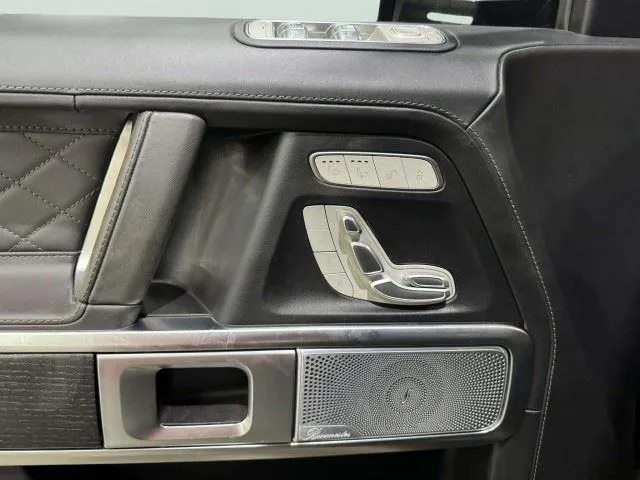 Mercedes-Benz G-Class photo 20