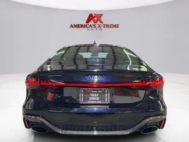Audi RS 7 photo 10