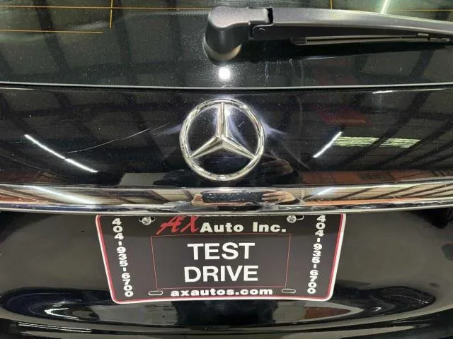 Mercedes-Benz E-Class photo 13