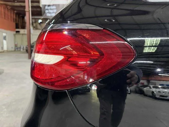 Mercedes-Benz E-Class photo 20