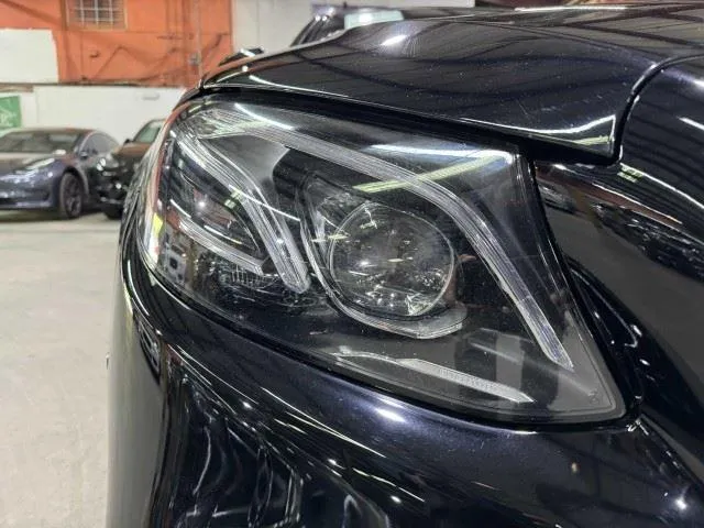 Mercedes-Benz E-Class photo 21