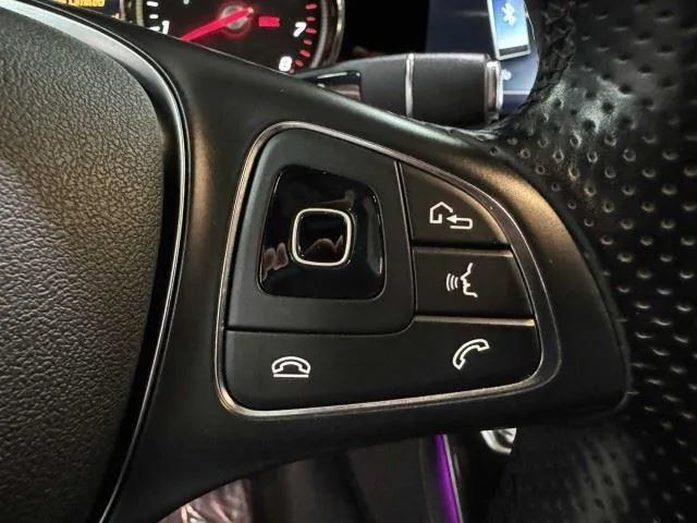 Mercedes-Benz E-Class photo 33