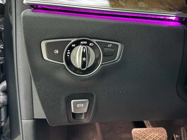 Mercedes-Benz E-Class photo 39