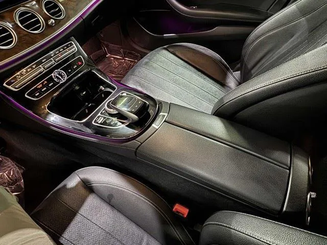 Mercedes-Benz E-Class photo 51