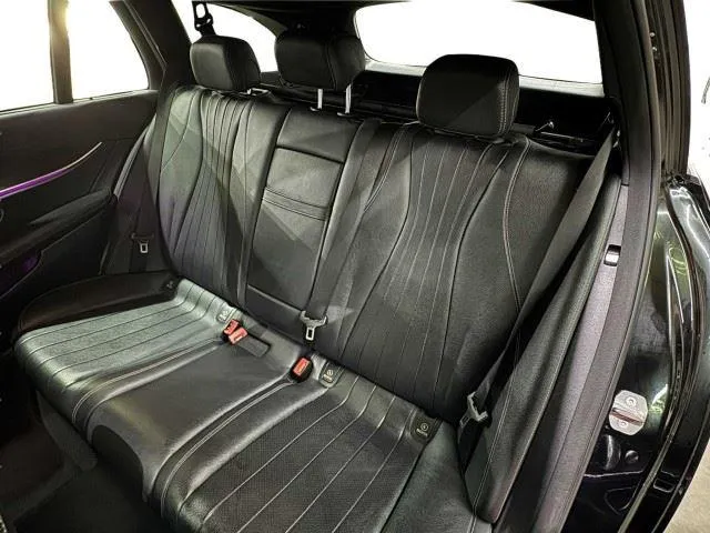 Mercedes-Benz E-Class photo 55