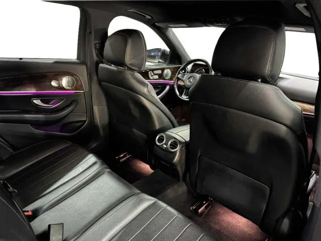 Mercedes-Benz E-Class photo 60