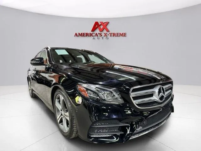 Mercedes-Benz E-Class photo 8
