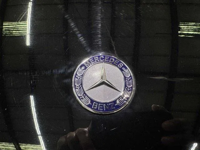 Mercedes-Benz E-Class photo 10