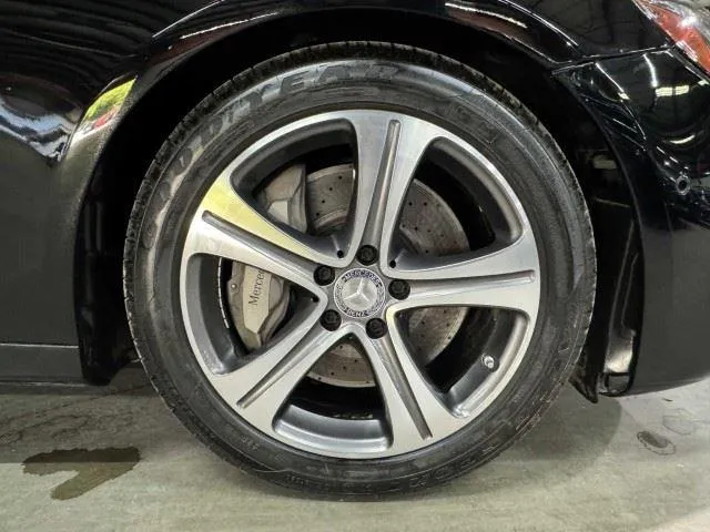Mercedes-Benz E-Class photo 73