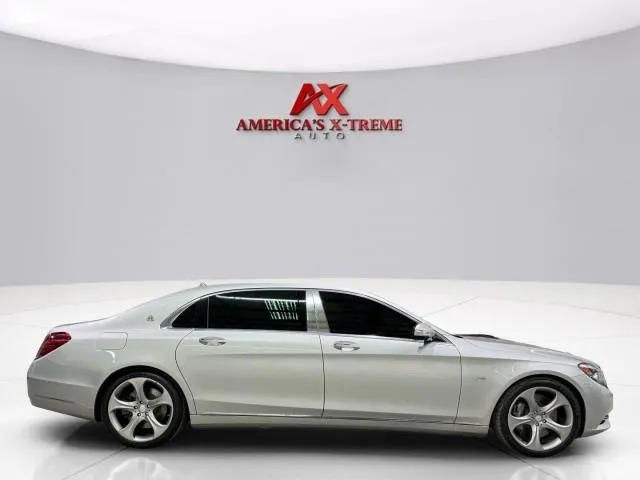 Mercedes-Benz S-Class photo 9