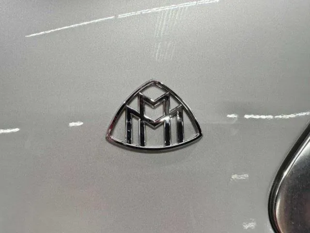 Mercedes-Benz S-Class photo 18