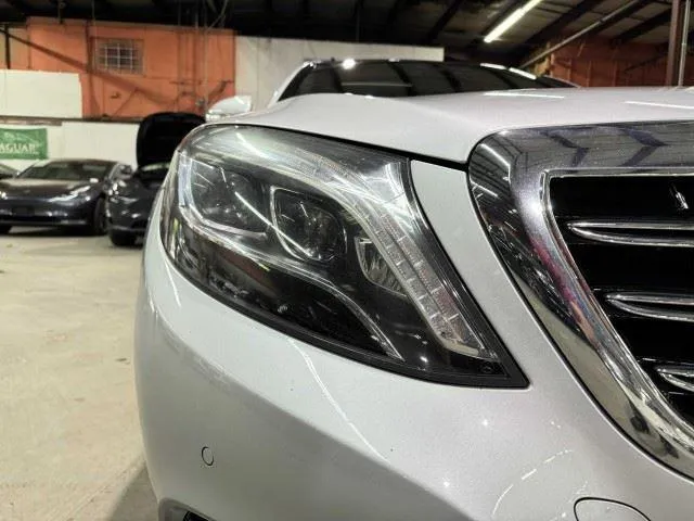 Mercedes-Benz S-Class photo 26