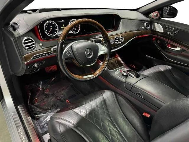 Mercedes-Benz S-Class photo 30
